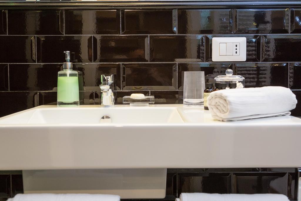 App Condotti Luxury Apartment In Roma Ngoại thất bức ảnh